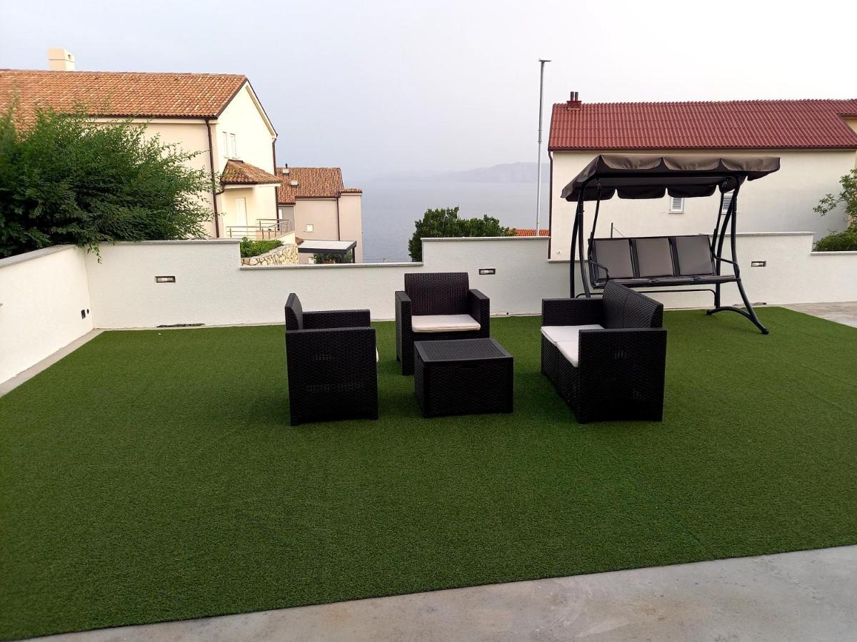 Apartment Lea Mataija Novi Vinodolski Kültér fotó